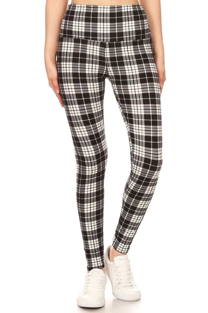 Black and White Checkers Printed Knit Legging with High Waist